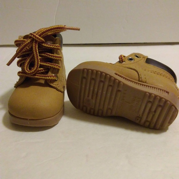 Infant / Toddler Laced Boots - Picture 4 of 7
